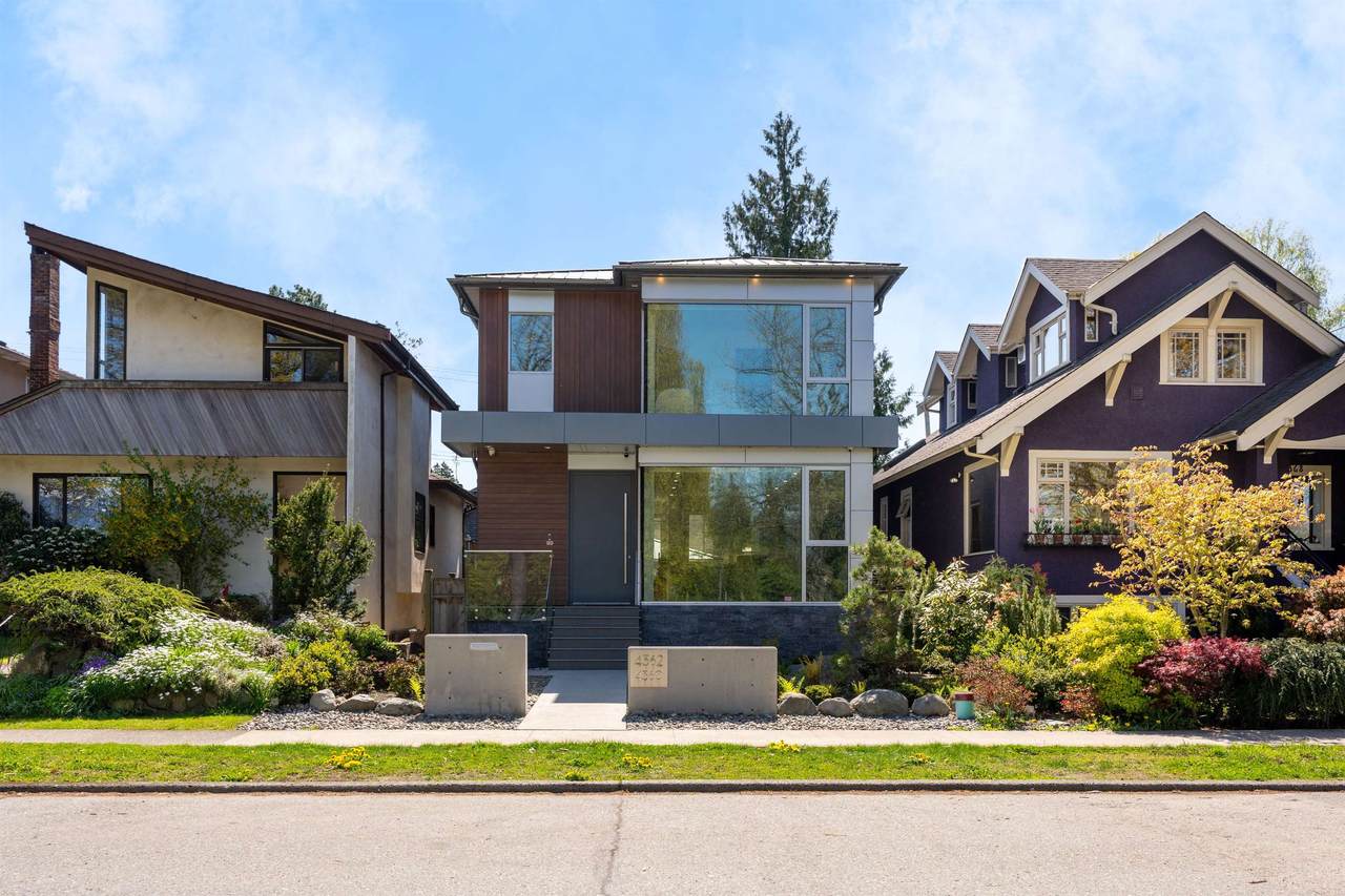 4362 8th Avenue - Photo 1