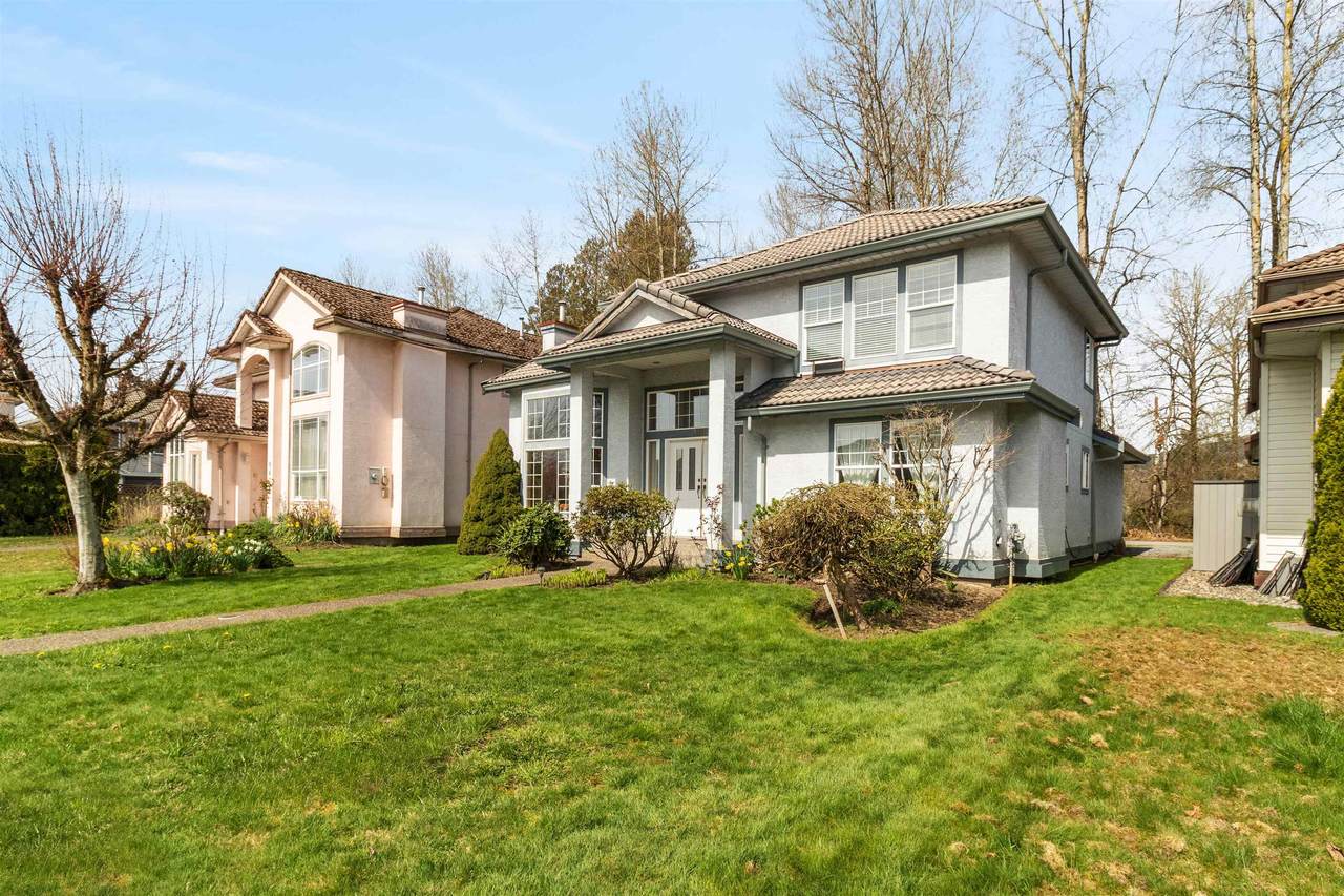 939 Riverside Drive - Photo 1