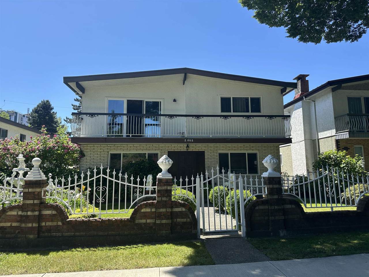 2698 Ward Street - Photo 1