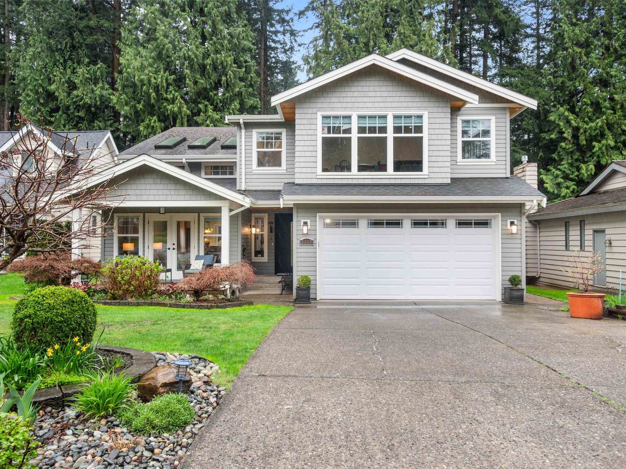 5919 Briarwood Crescent - Photo 1
