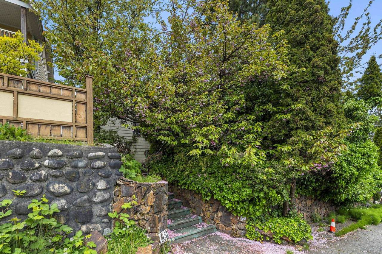 451 Eighth Avenue - Photo 1