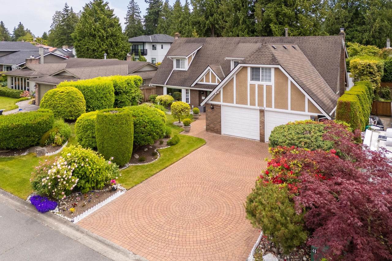 5072 2A Avenue - Photo 1