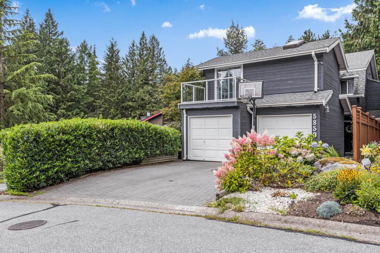 5853 Grousewoods Crescent - Photo 1