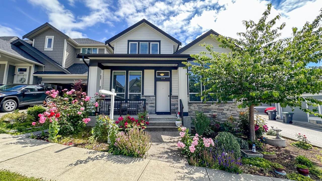 2118 165 Street - Photo 1