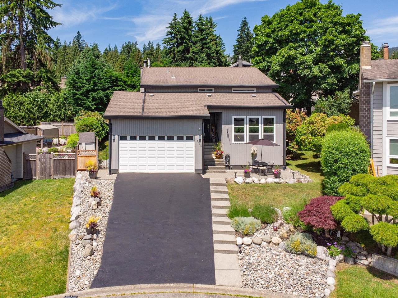 1613 Hemlock Place - Photo 1