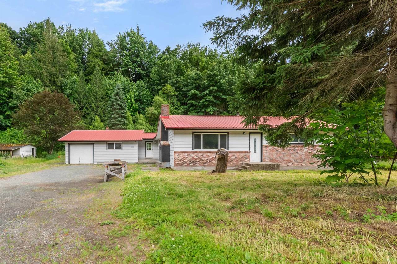 1010 Columbia Valley Road - Photo 1