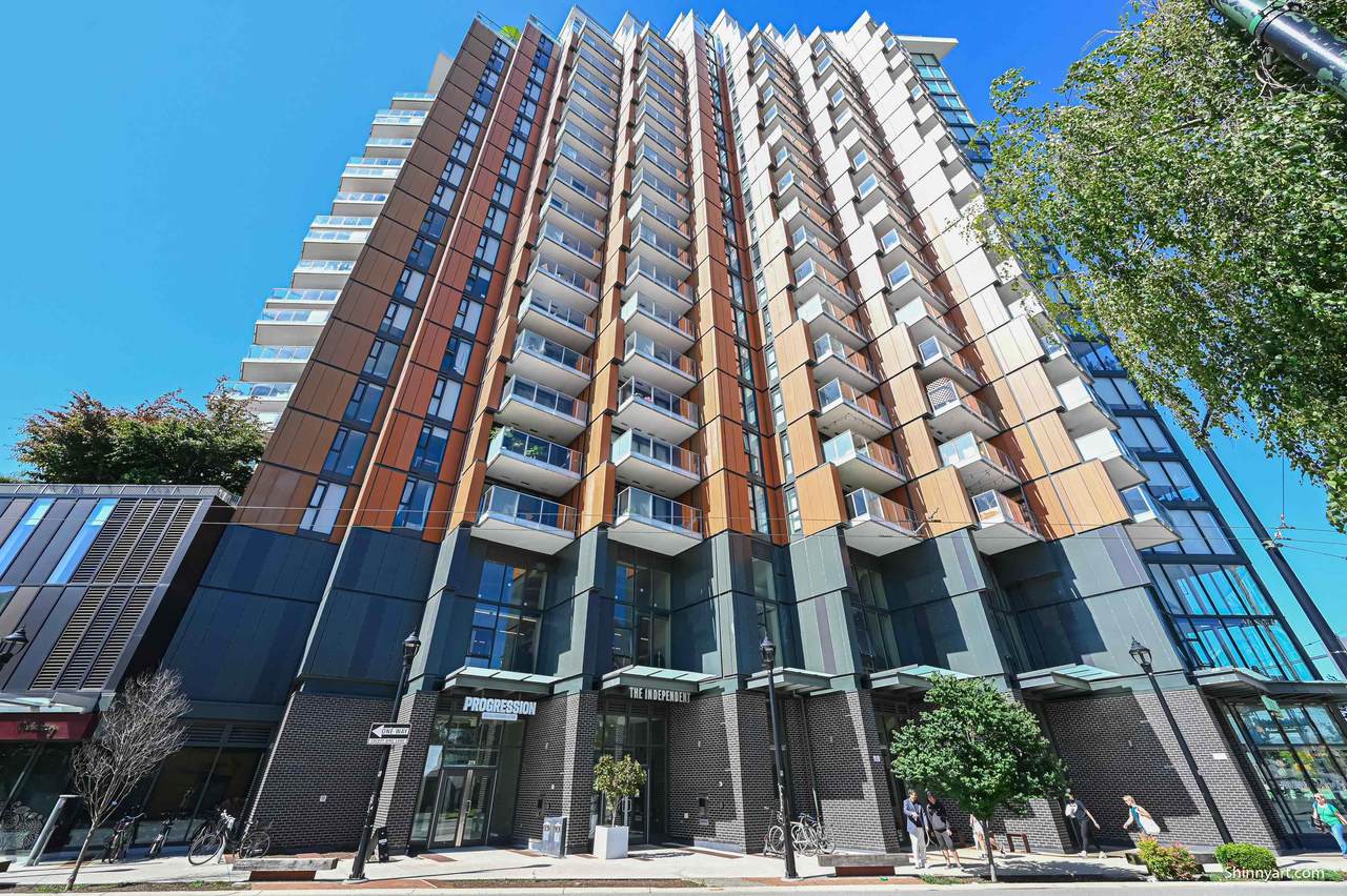 285 10th Avenue - Photo 1