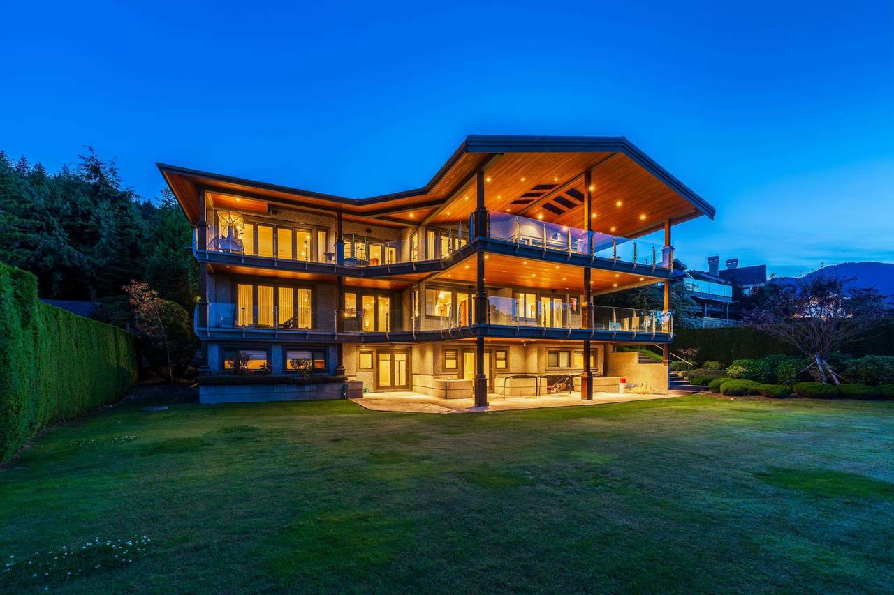 788 Andover Crescent - Photo 1