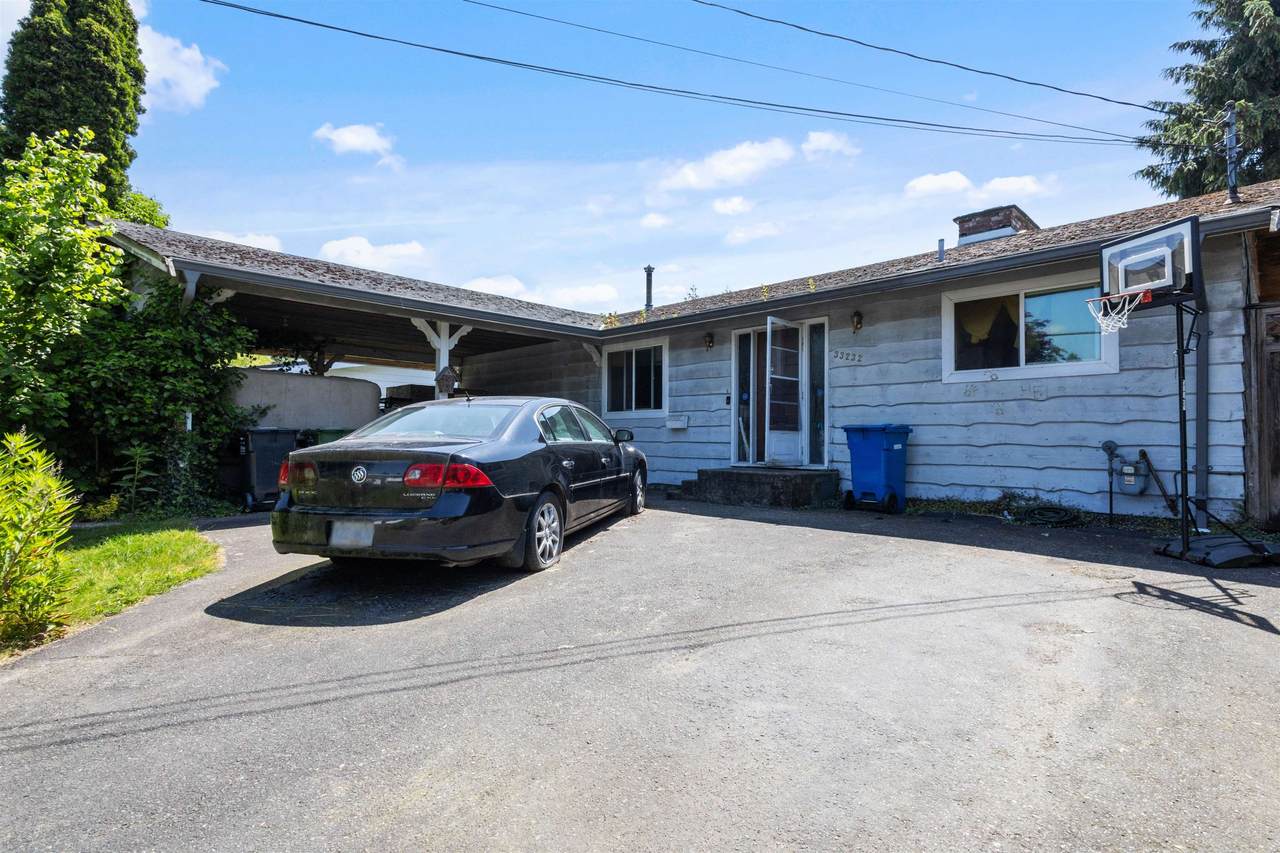 33232 Plaxton Crescent - Photo 1