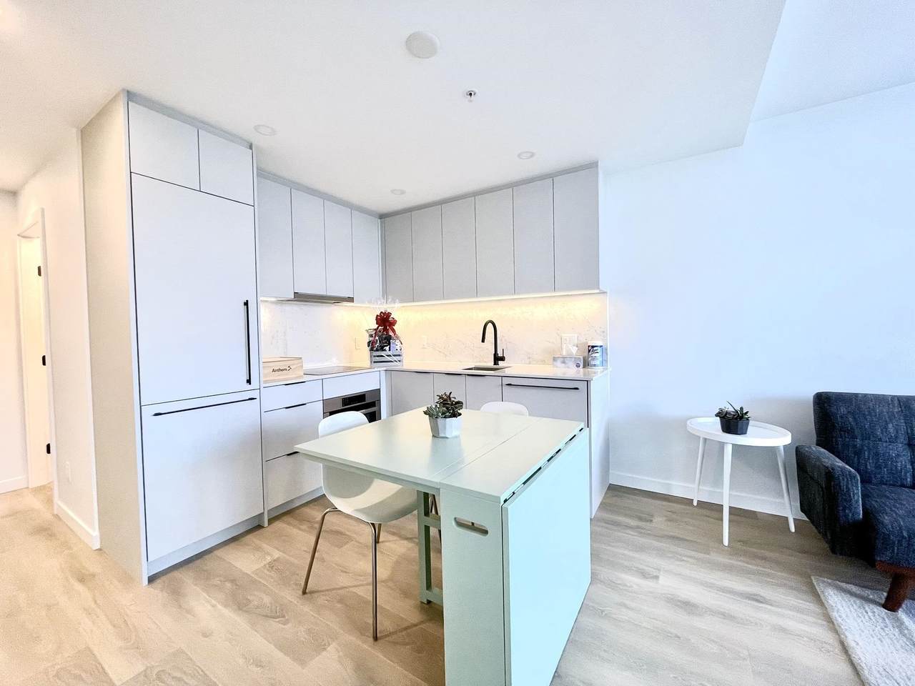 13685 102 Avenue - Photo 1