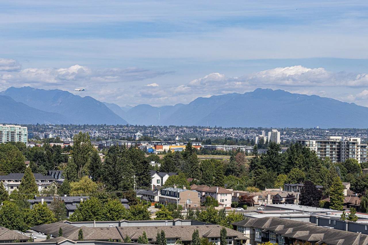 8460 Granville Avenue - Photo 1