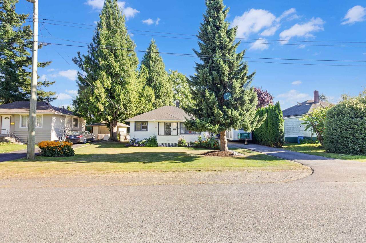 46054 King Avenue - Photo 1