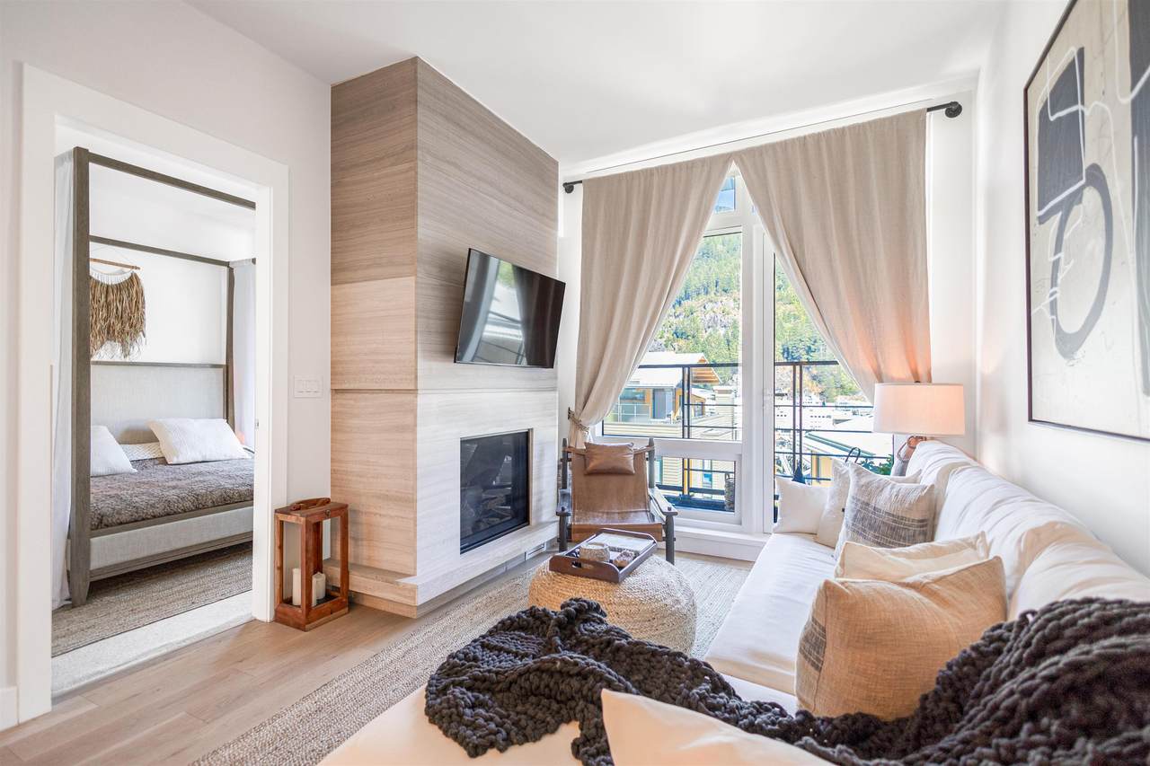 6687 Nelson Avenue - Photo 1