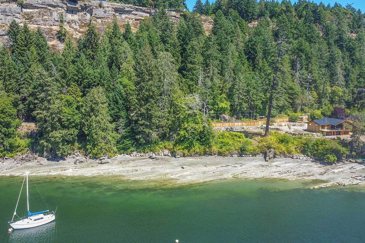 479 Montague Park Road - Photo 1