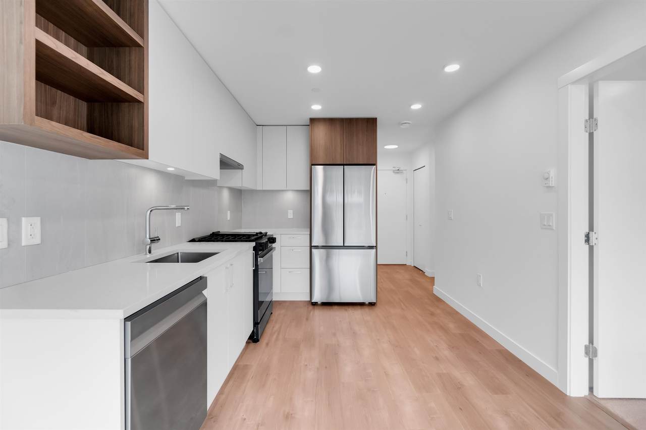 723 Grover Avenue - Photo 1