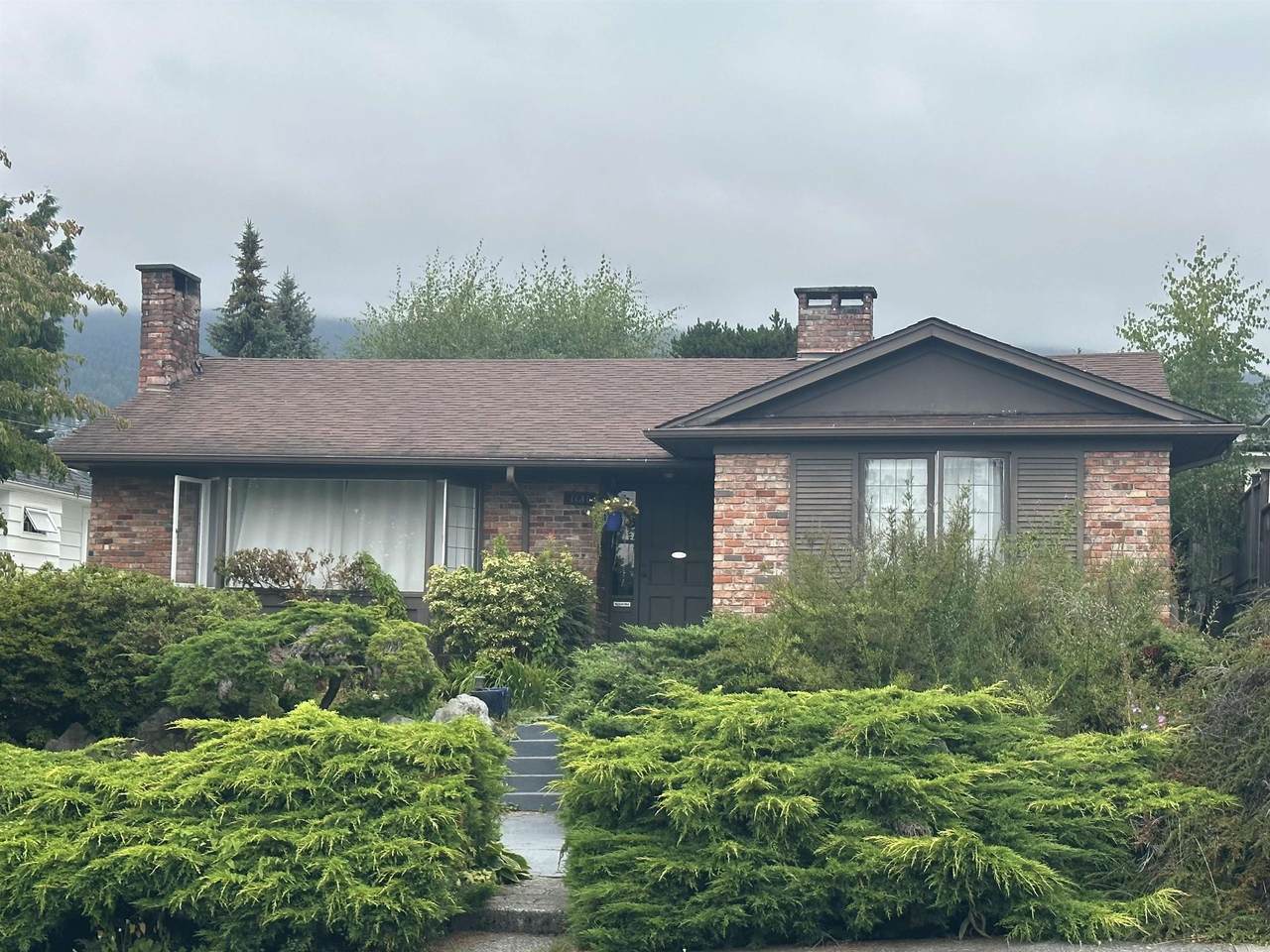 1131 Fulton Avenue - Photo 1