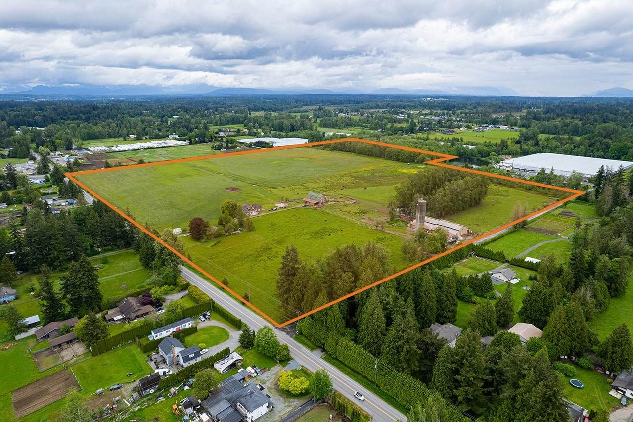 2208 208 Street - Photo 1