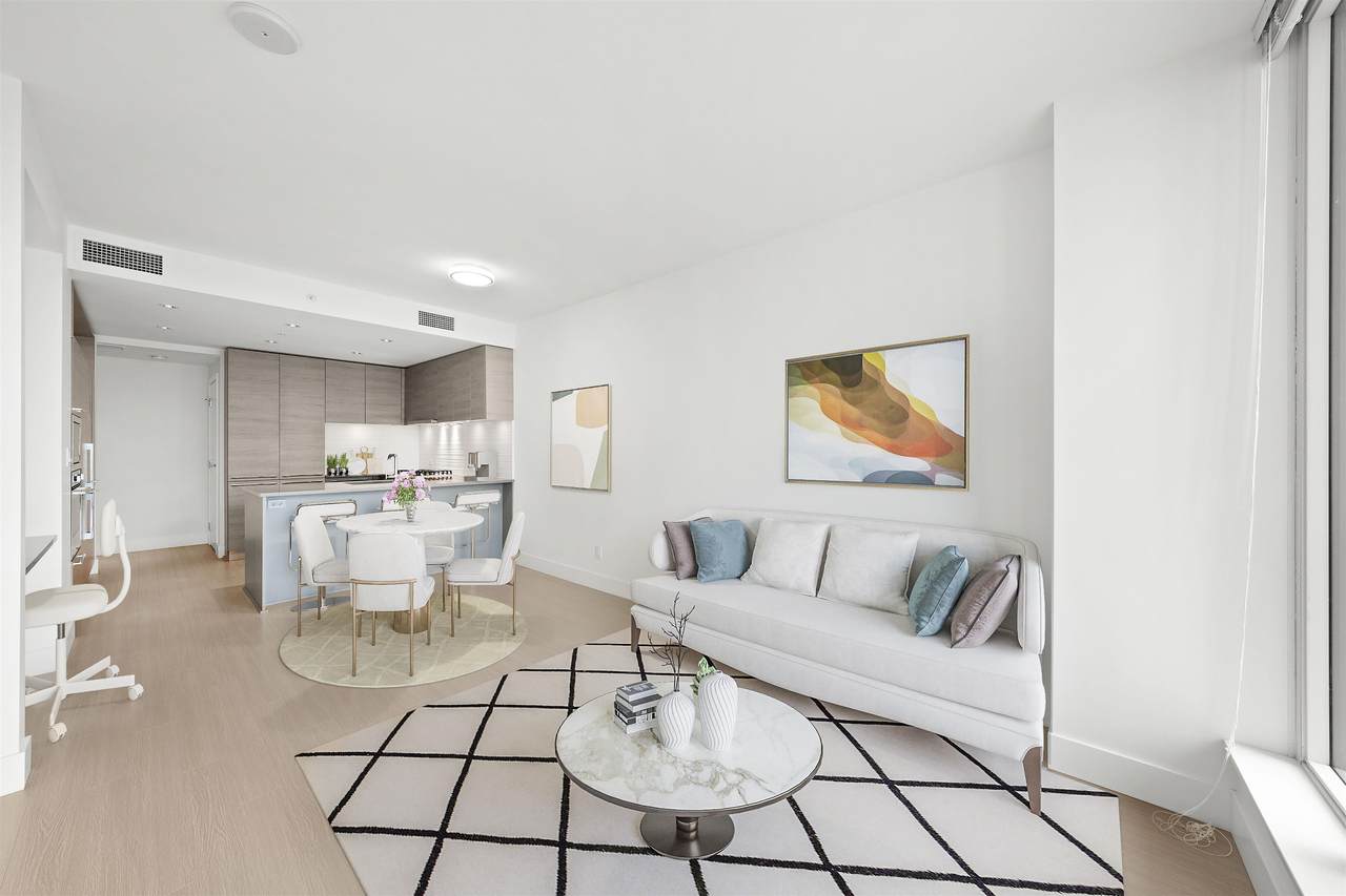 7388 Kingsway - Photo 1