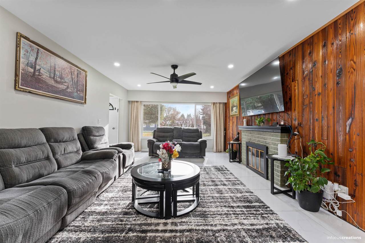 21957 Acadia Street - Photo 1