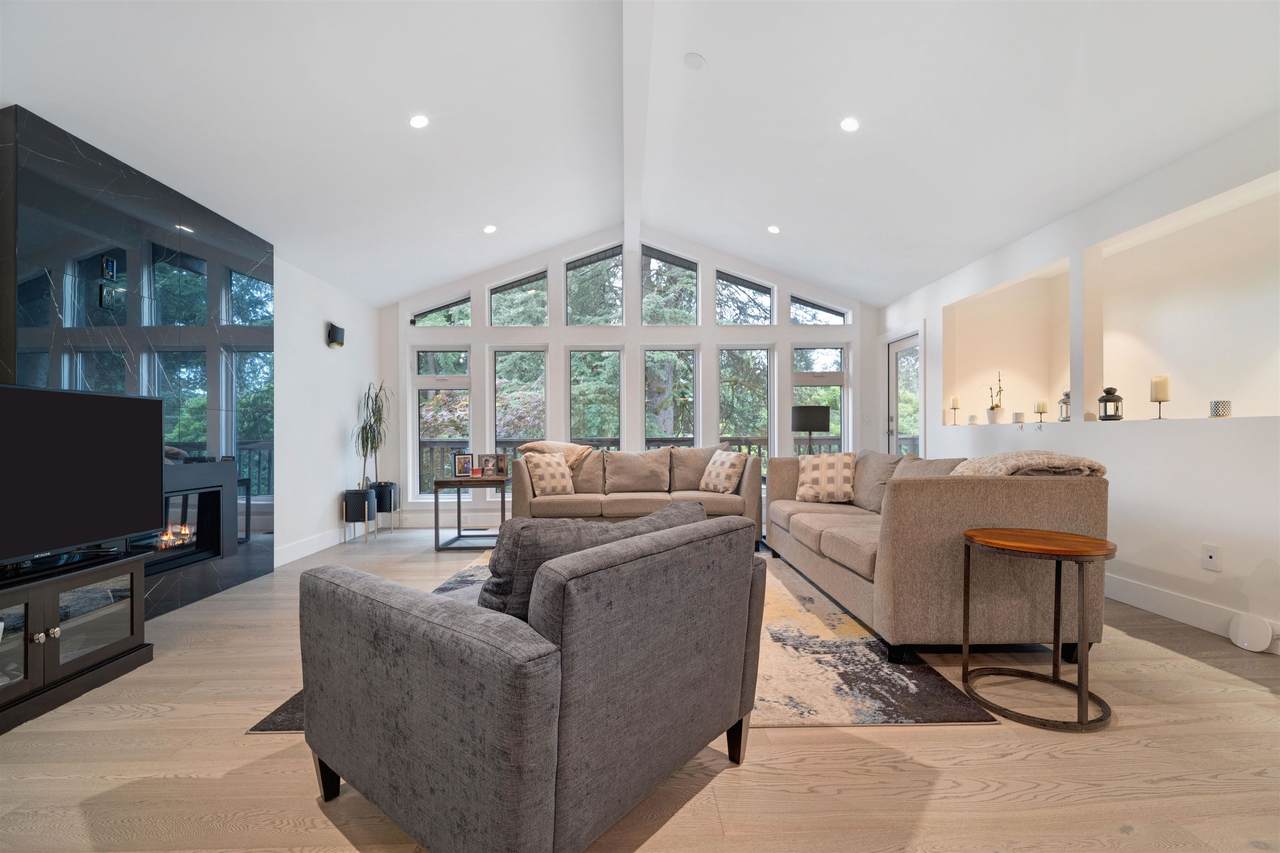 2488 Belloc Street - Photo 1