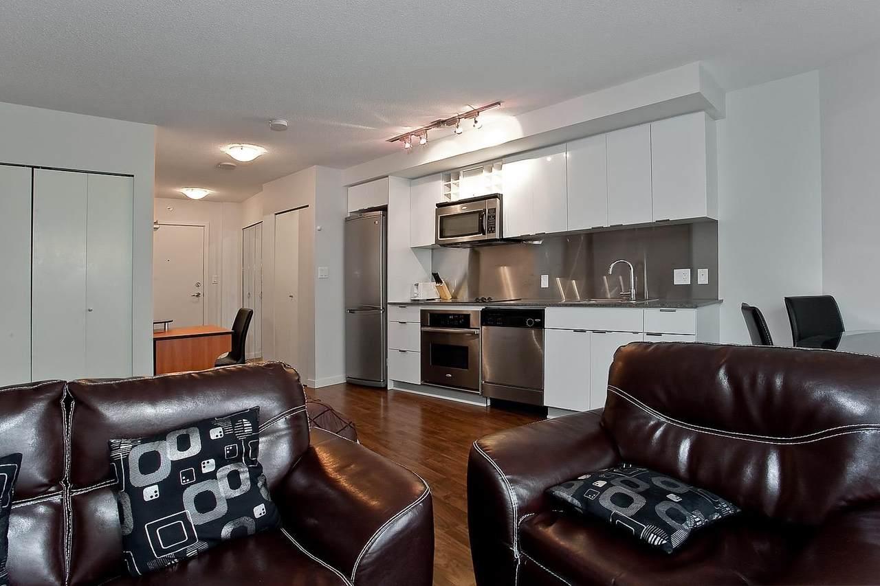 233 Robson Street - Photo 1