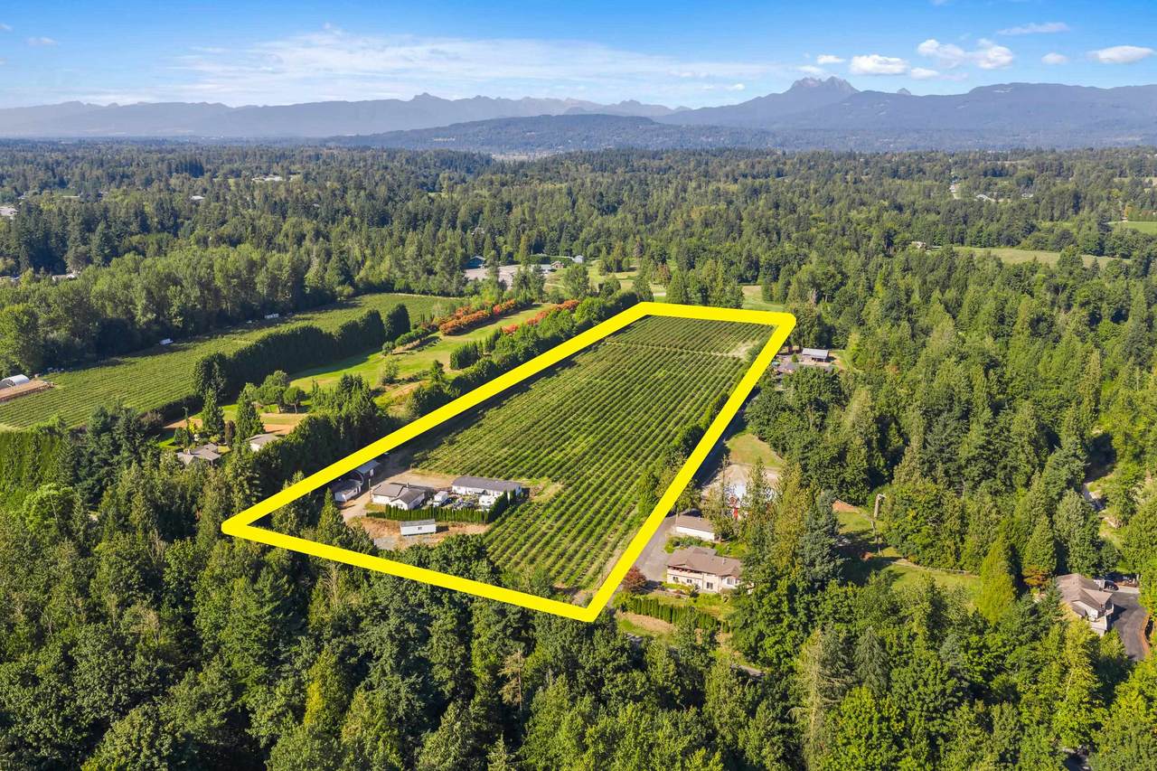 27911 56 Avenue - Photo 1