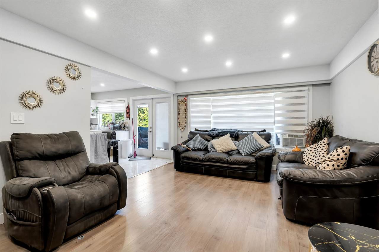 1677 Eastern Drive - Photo 1