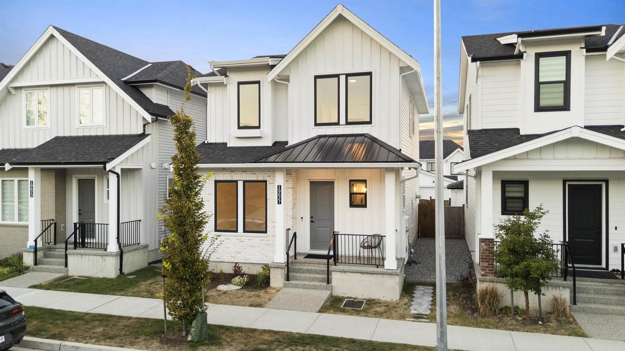 19627 75 Avenue - Photo 1