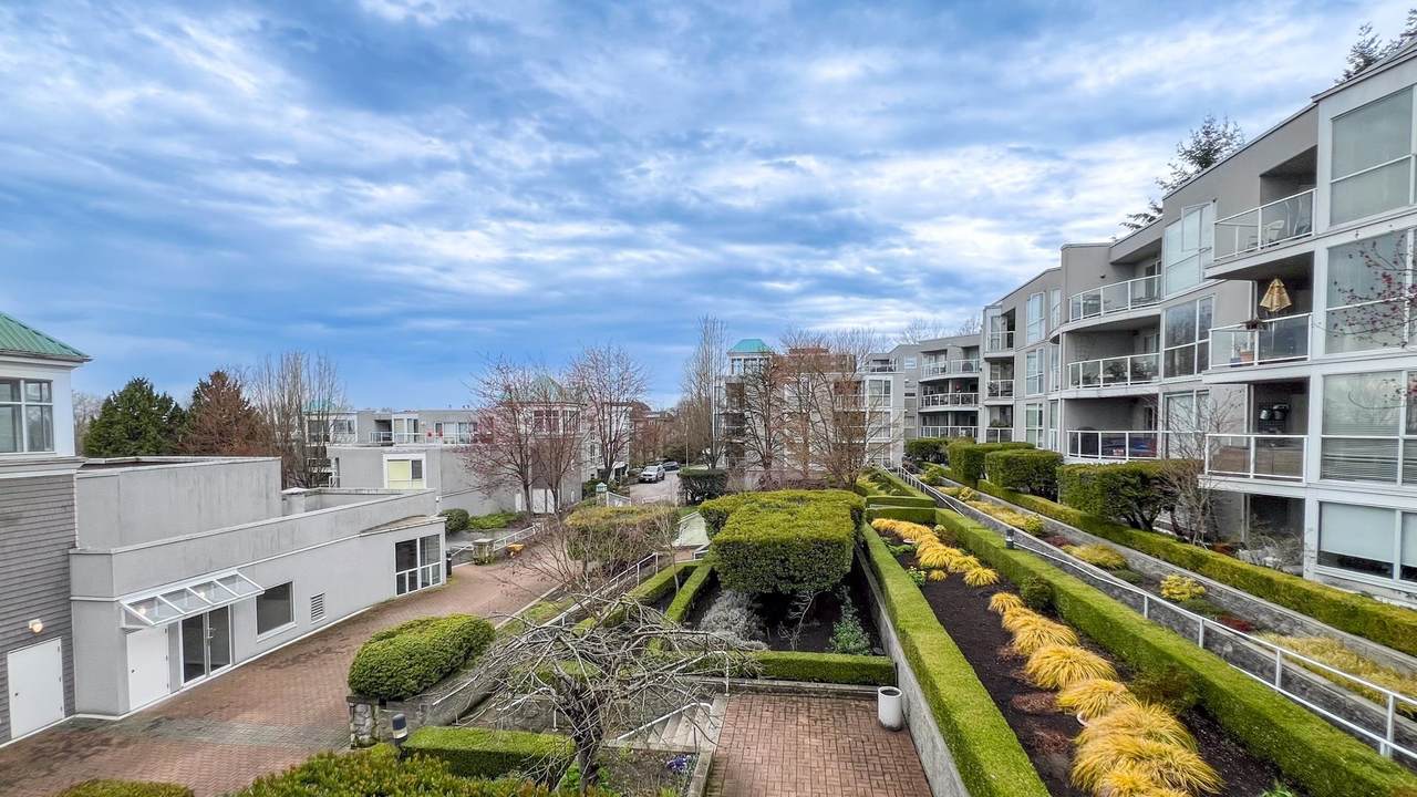 8430 Jellicoe Street - Photo 1