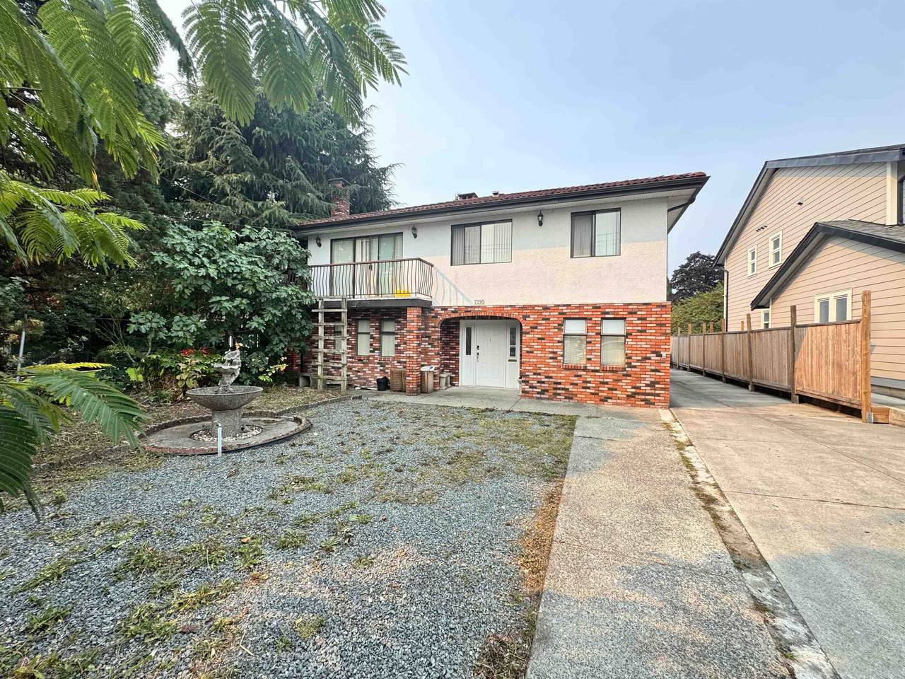 7295 Sussex Avenue - Photo 1