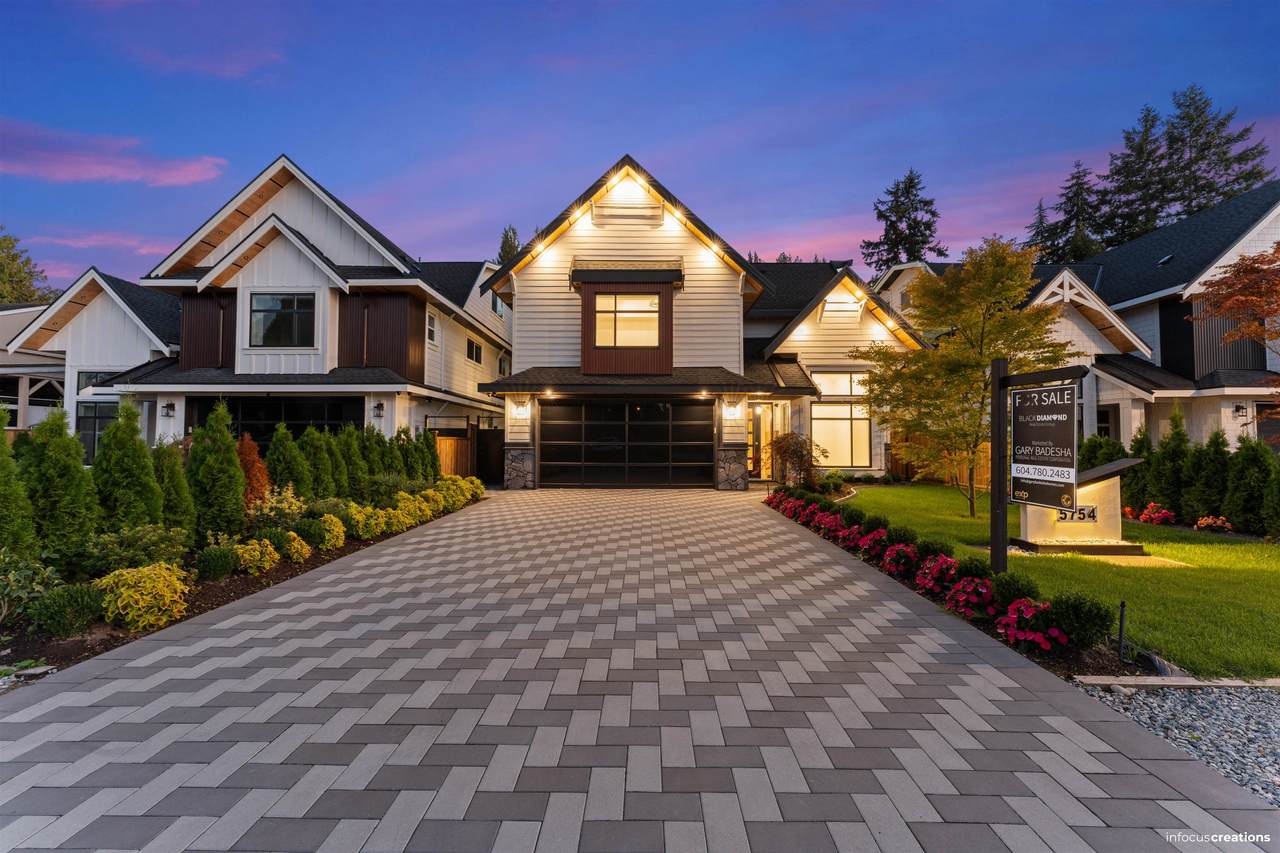 5754 16A Avenue - Photo 1