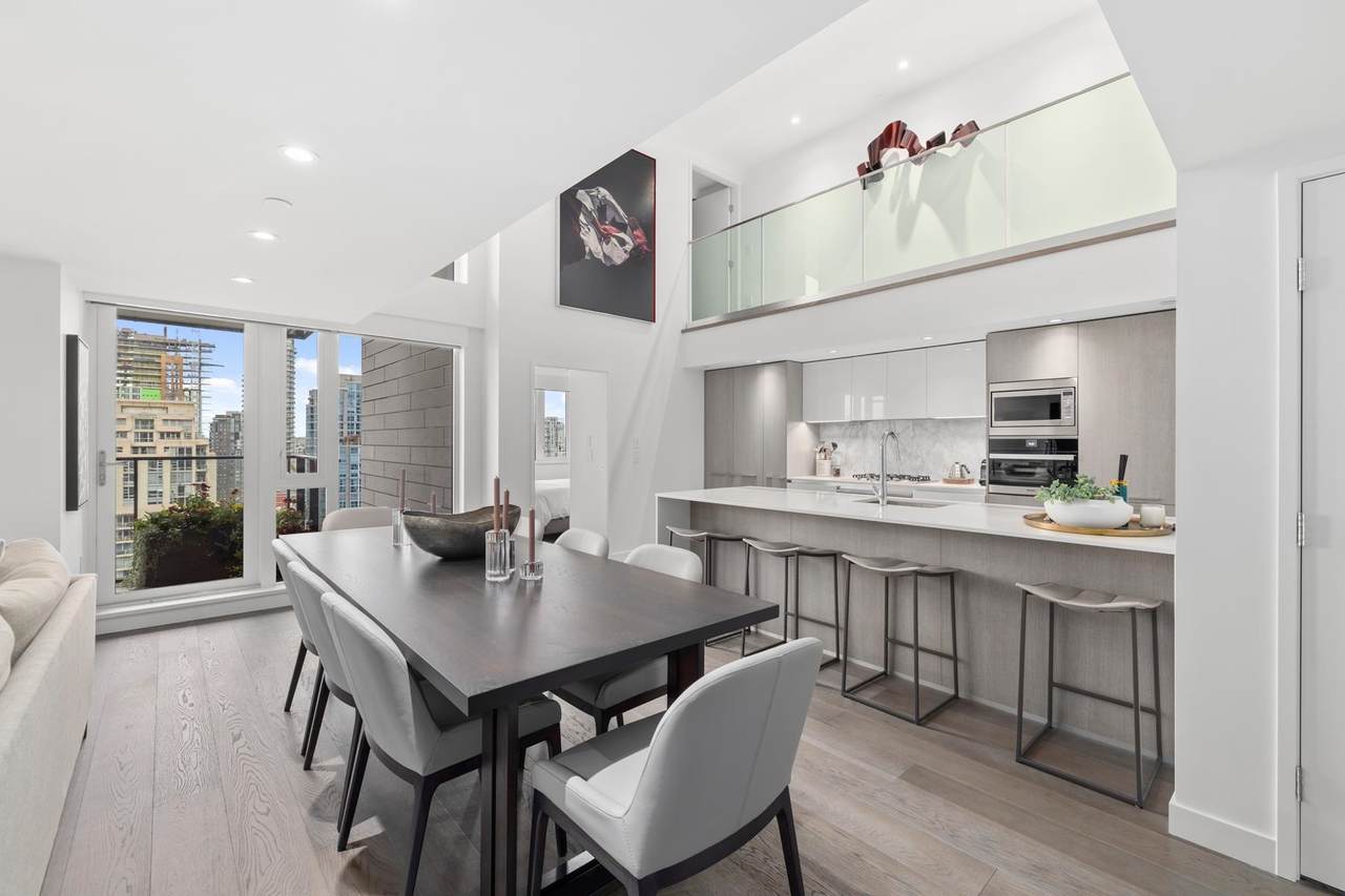 1111 Richards Street - Photo 1