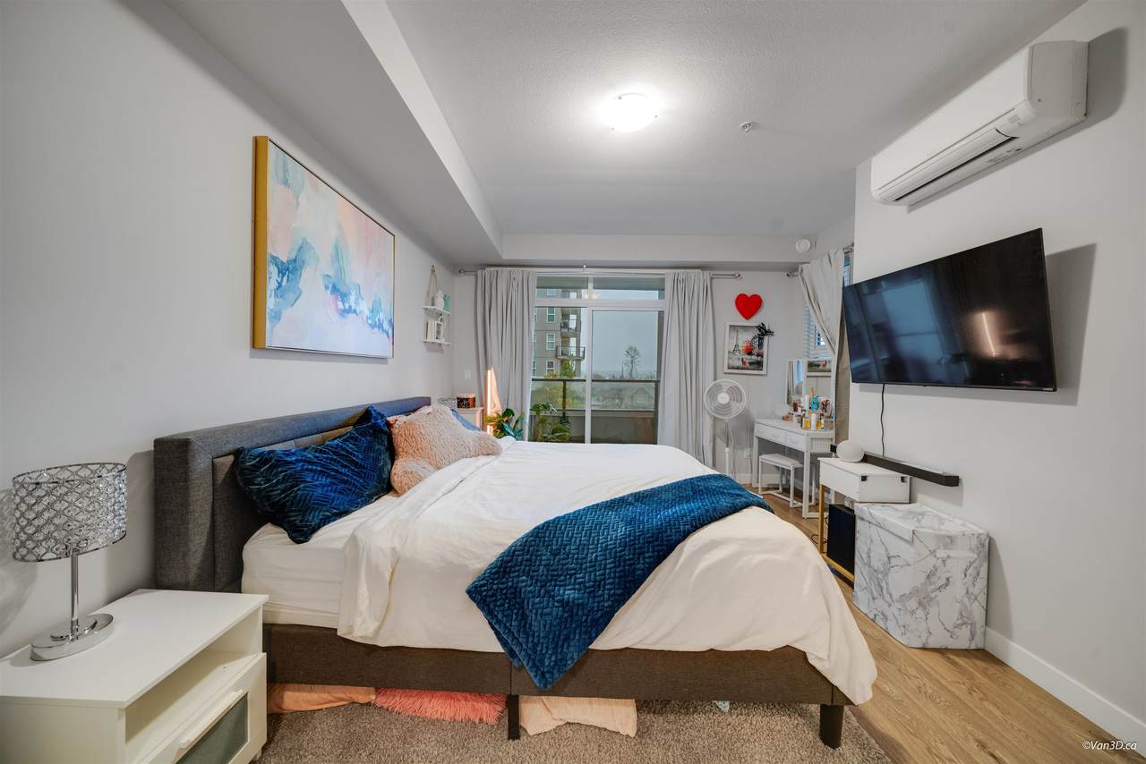 20826 72 Avenue - Photo 1