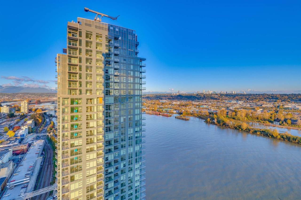 680 Quayside Drive - Photo 1