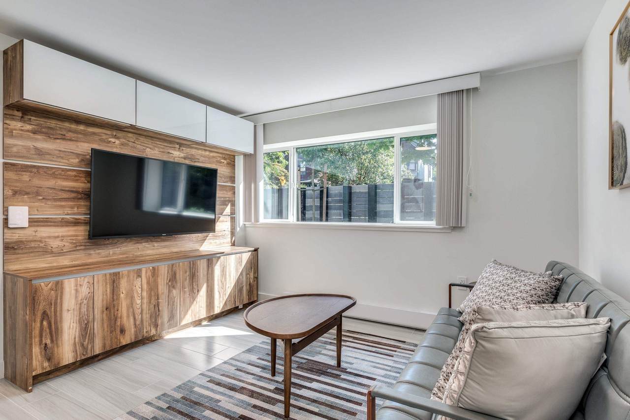 1168 Pendrell Street - Photo 1