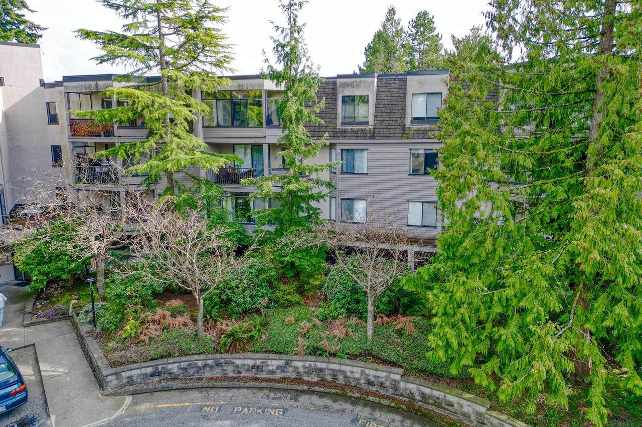 1740 Southmere Crescent - Photo 1