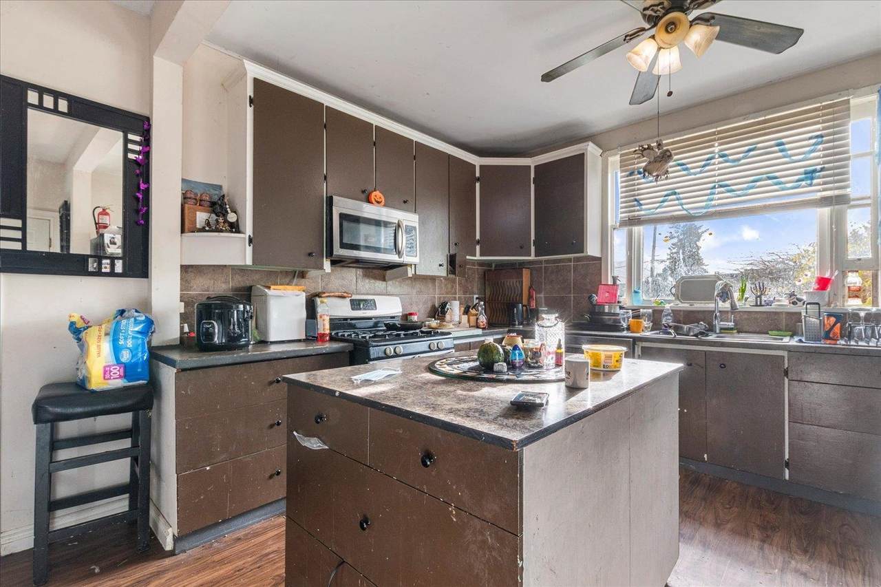https://bt-photos.global.ssl.fastly.net/britcol/1280_boomver_2_R3065733-2.jpg