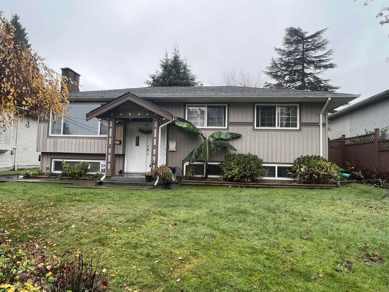 12542 Grove Crescent - Photo 1