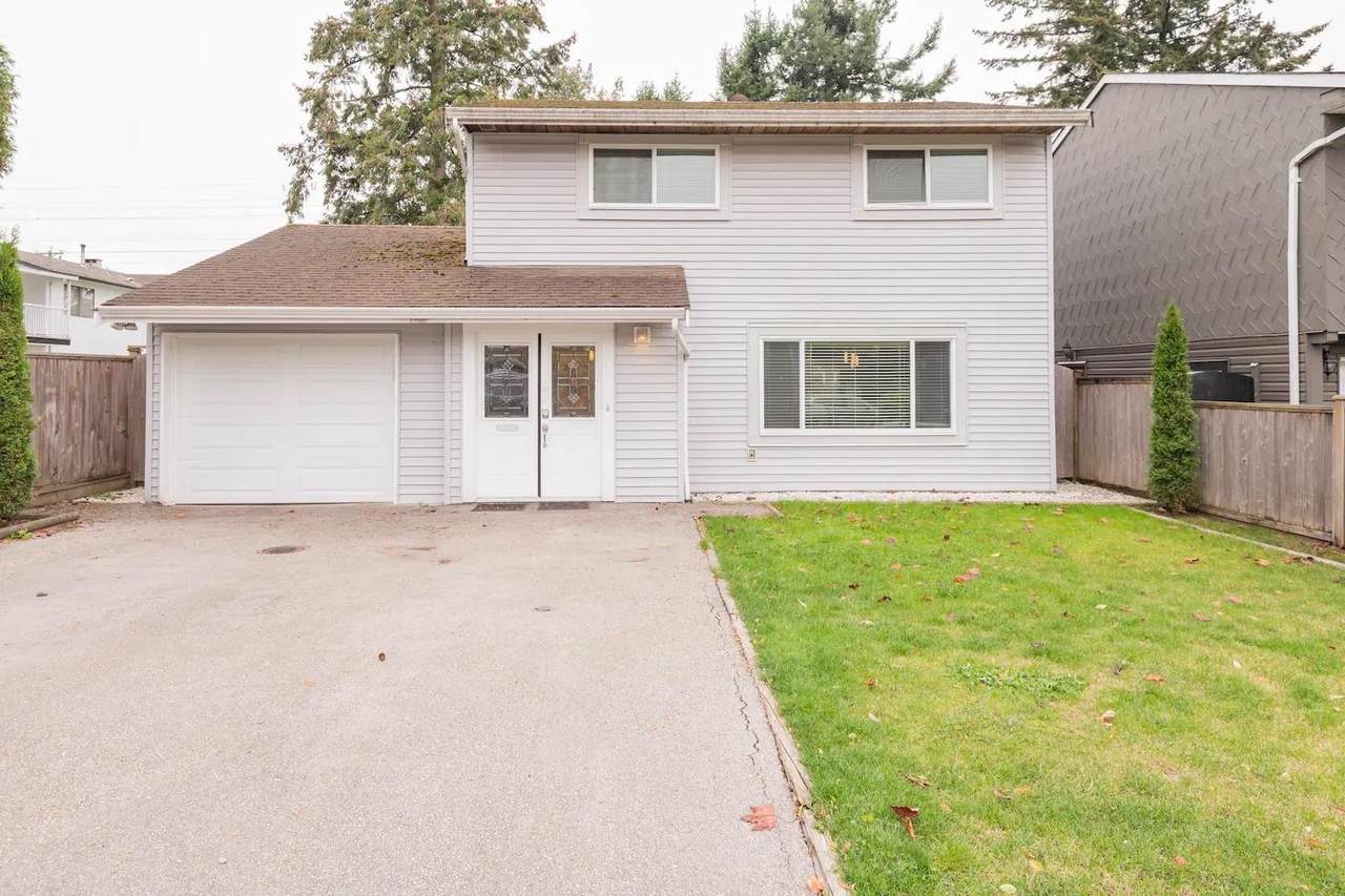 11586 Parkwood Place - Photo 1
