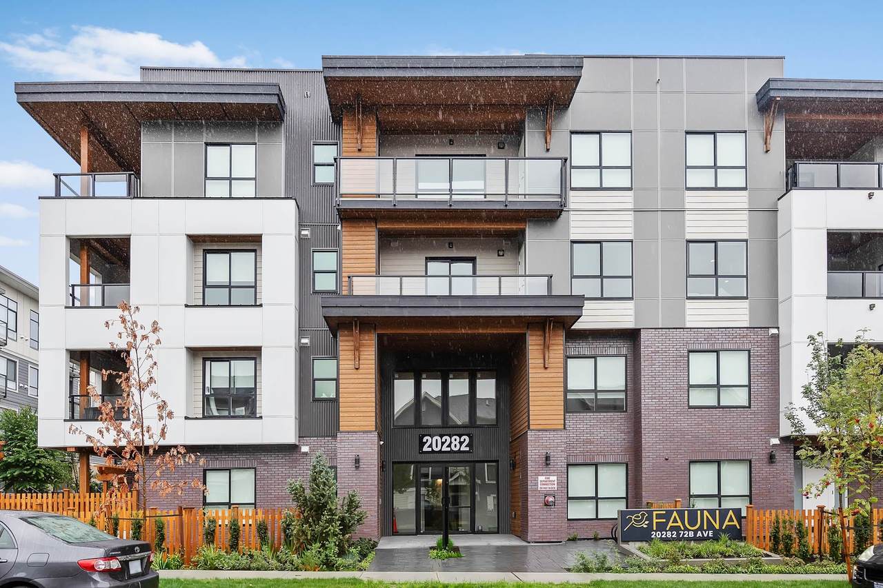 20282 72B Avenue - Photo 1