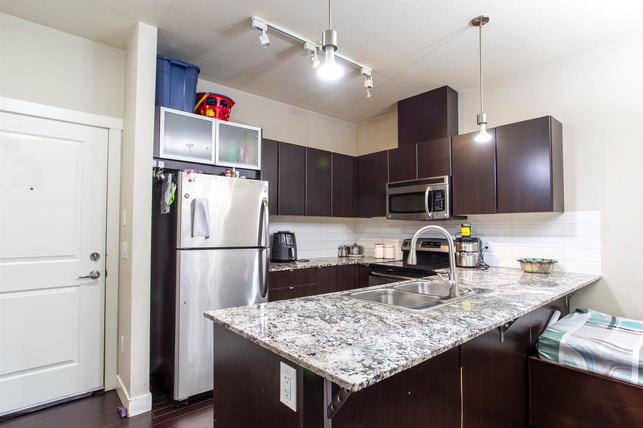 9655 King George Boulevard - Photo 1