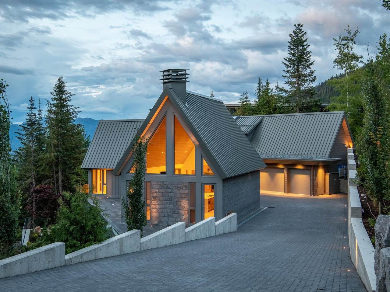 2925 Kadenwood Drive - Photo 1