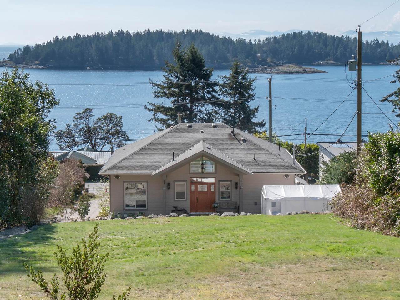 6682 Sunshine Coast Highway - Photo 1