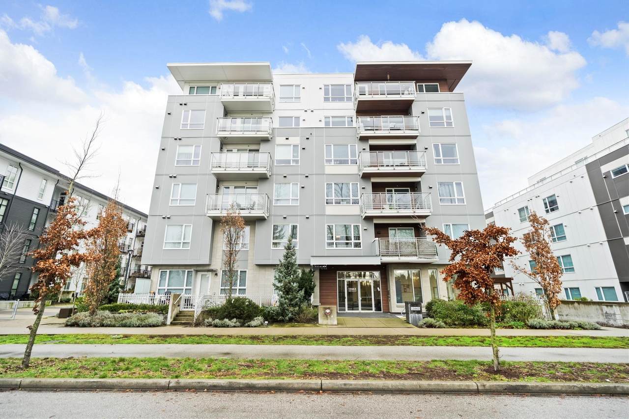 13963 105 Boulevard - Photo 1