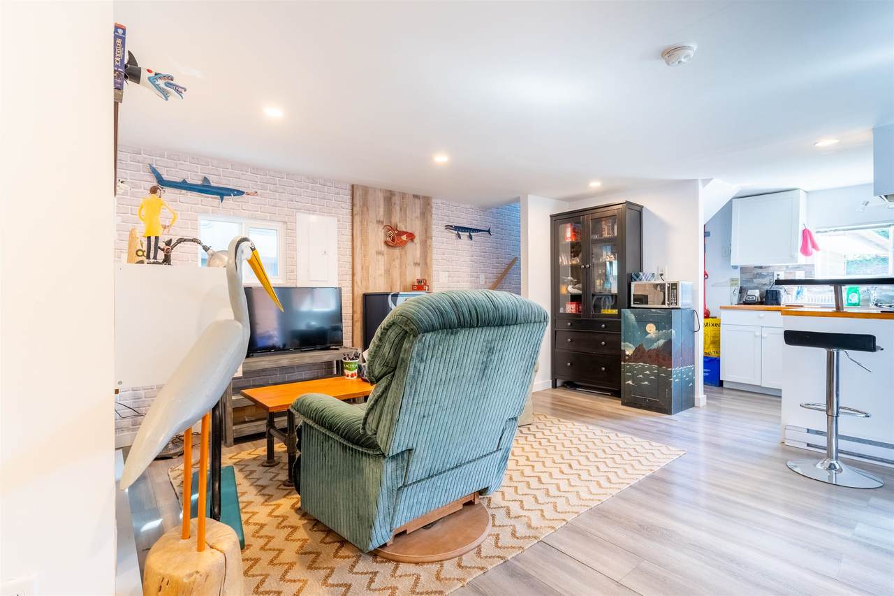 https://bt-photos.global.ssl.fastly.net/britcol/1280_boomver_1_R3076124-2.jpg