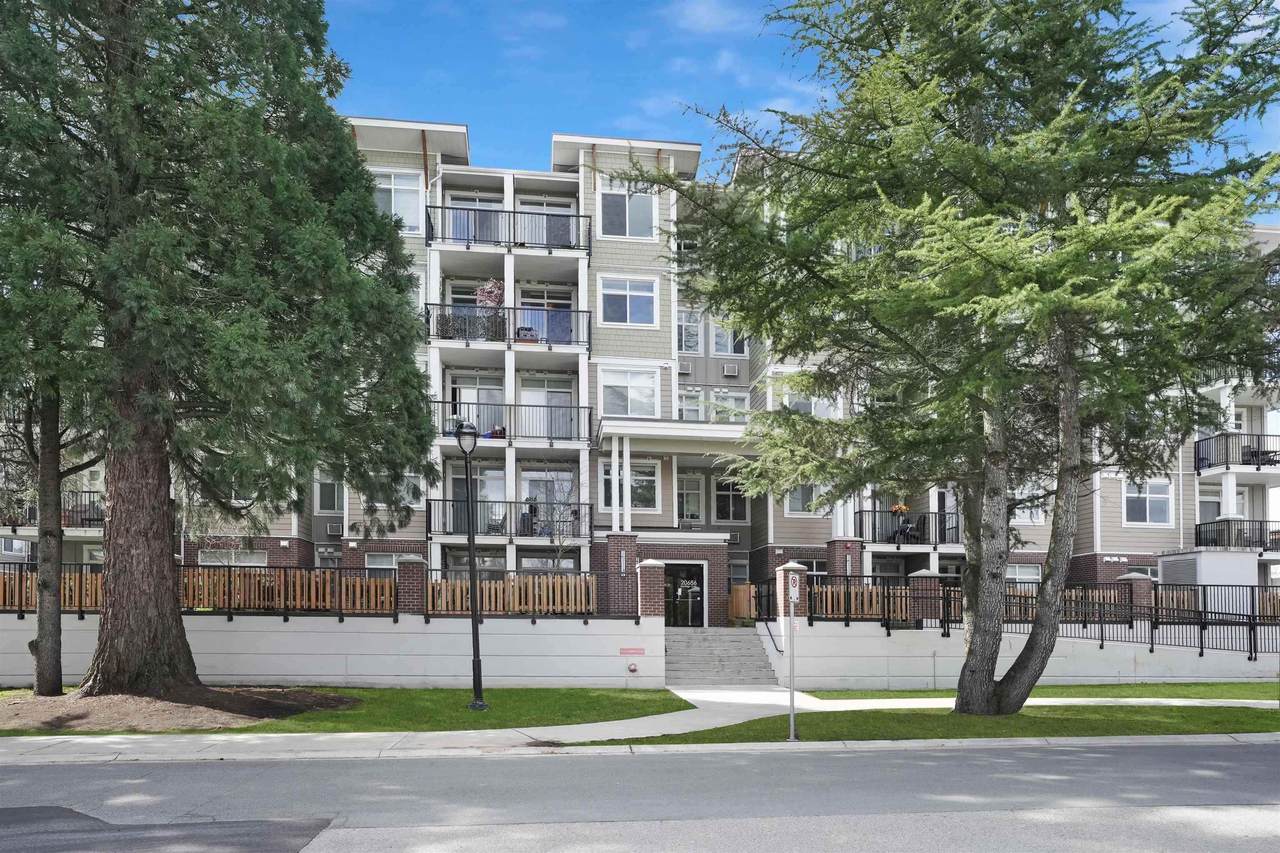 20686 Eastleigh Crescent - Photo 1