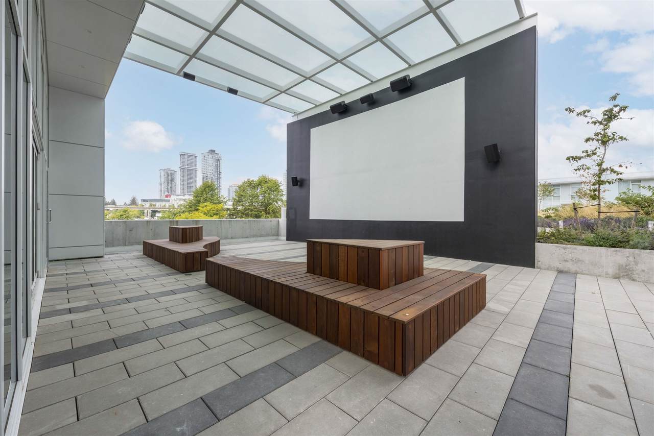13685 102 Avenue - Photo 1