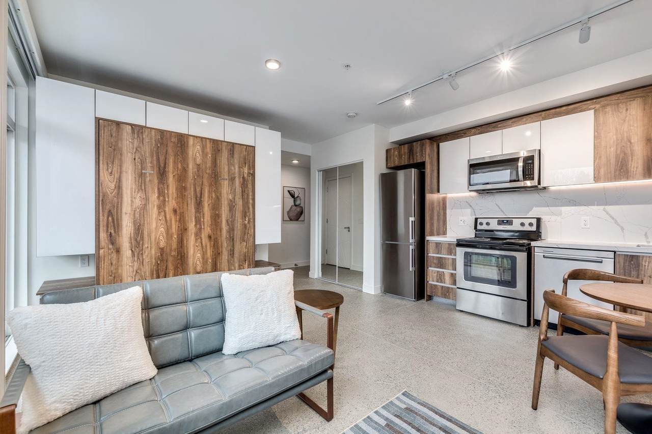 1170 Barclay Street - Photo 1