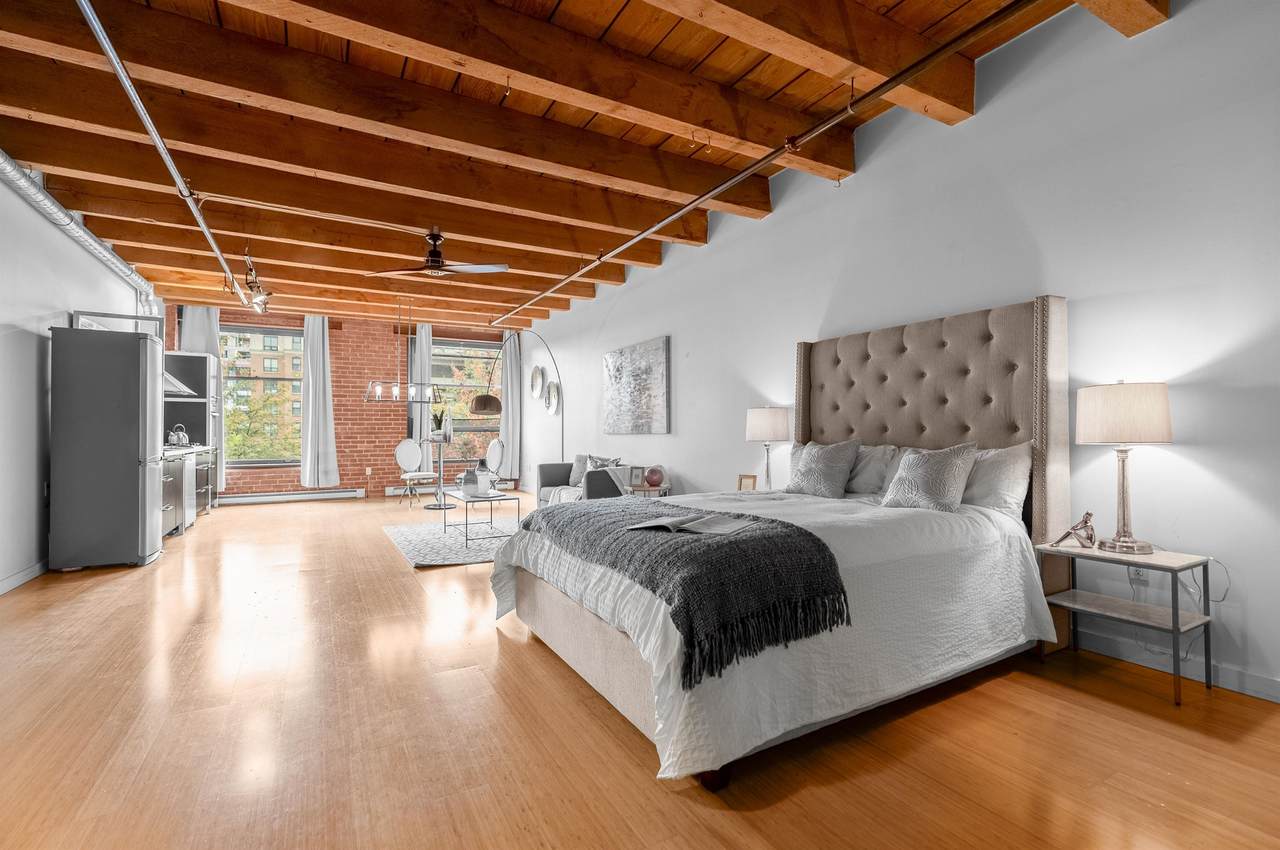 55 Cordova Street - Photo 1
