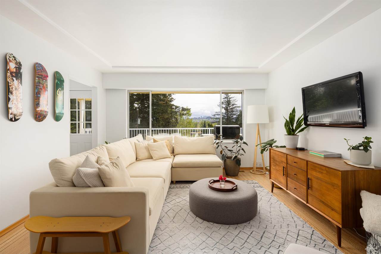 1231 Cloverley Street - Photo 1